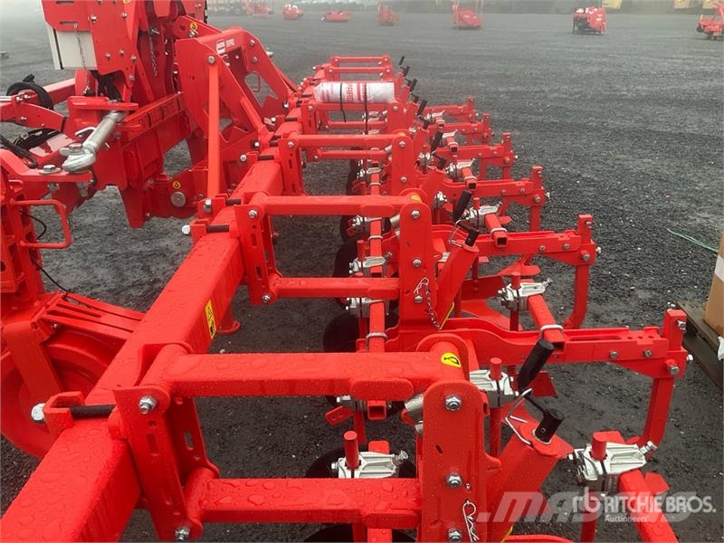 Maschio Gaspardo / Intelligente Row Crop 6000 mm Electric Grubber