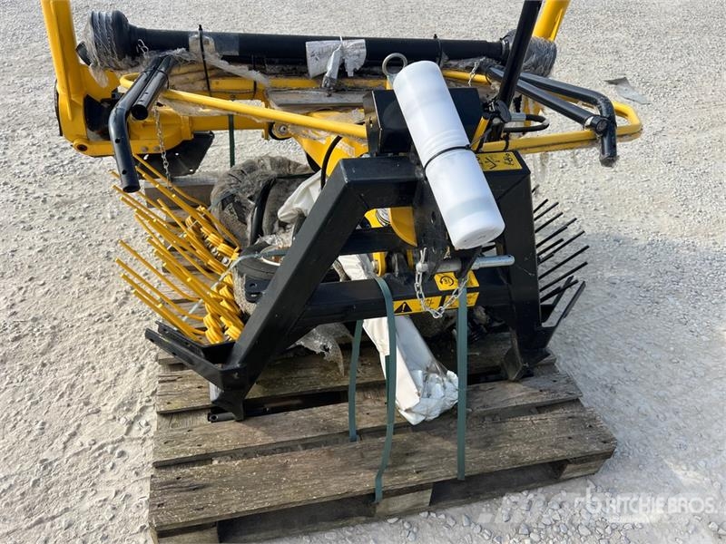 Maschio Gaspardo LEVANTE LT540 Hay Tedder (Unused) Ranghinatori