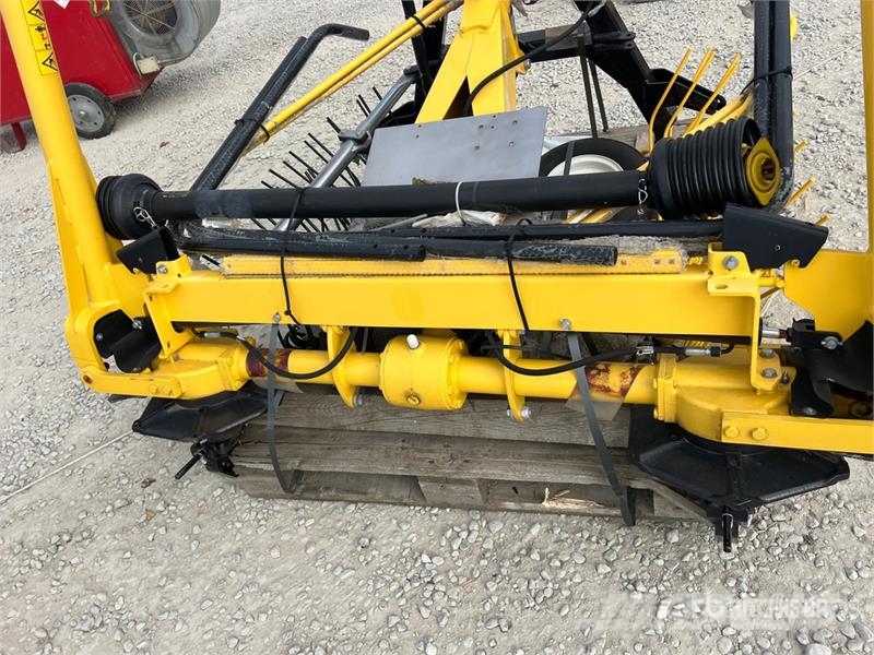 Maschio Gaspardo LEVANTE LT540 Hay Tedder (Unused) Ranghinatori