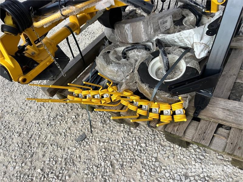 Maschio Gaspardo LEVANTE LT540 Hay Tedder (Unused) Ranghinatori