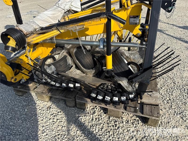 Maschio Gaspardo LEVANTE LT660 Hay Tedder (Unused) Rakes and tedders