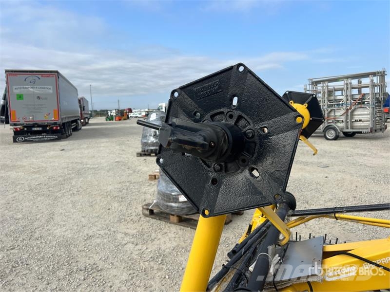 Maschio Gaspardo LEVANTE LT540 Hay Tedder (Unused) Ranghinatori