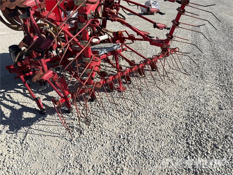 Maschio Gaspardo PI 400 32 File (Rows) Seeder 条播机