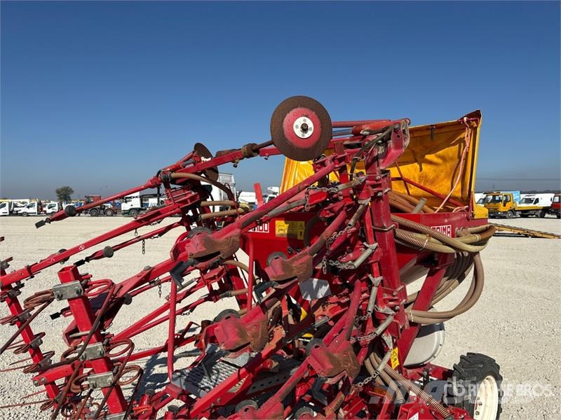Maschio Gaspardo PI 400 32 File (Rows) Seeder 条播机