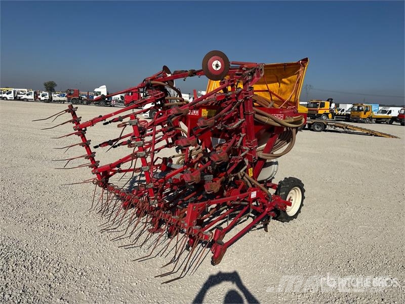 Maschio Gaspardo PI 400 32 File (Rows) Seeder 条播机
