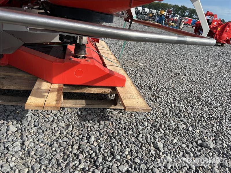 Maschio Gaspardo PRIMO EWICE 314 Centrifugal Fertilizer Sp Aplicatoare pentru îngrășăminte lichide