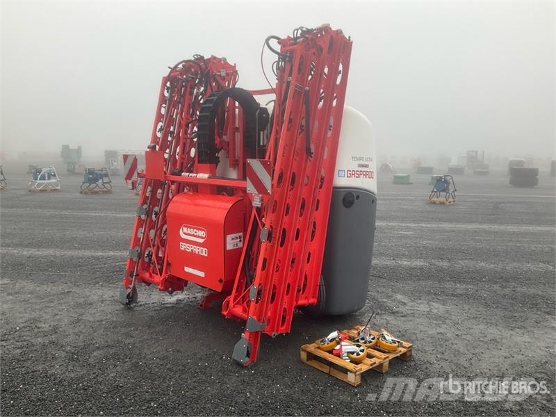 Maschio Gaspardo Tempo Ultra Isotronic 2000 24 m 3-Point H Anhängespritzen