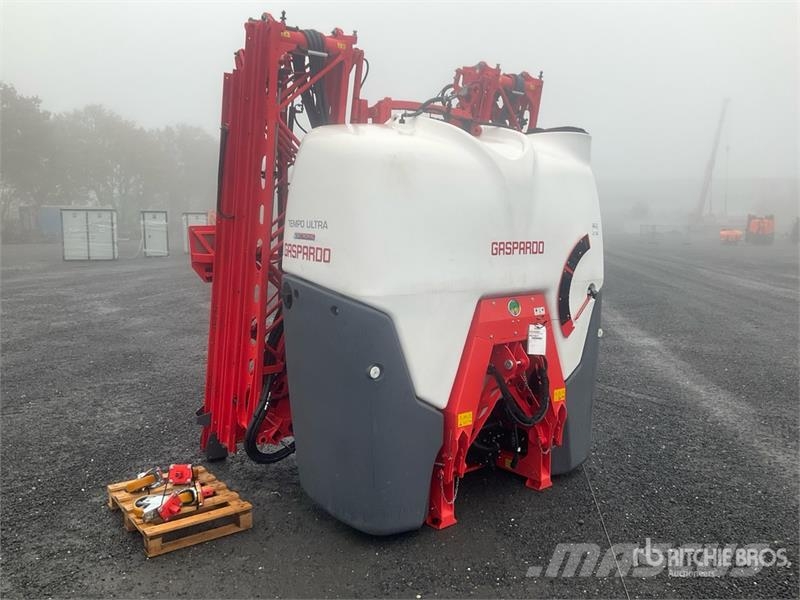 Maschio Gaspardo Tempo Ultra Isotronic 2000 24 m 3-Point H Anhängespritzen