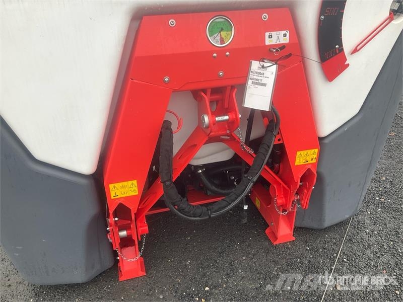 Maschio Gaspardo Tempo Ultra Isotronic 2000 24 m 3-Point H Anhängespritzen