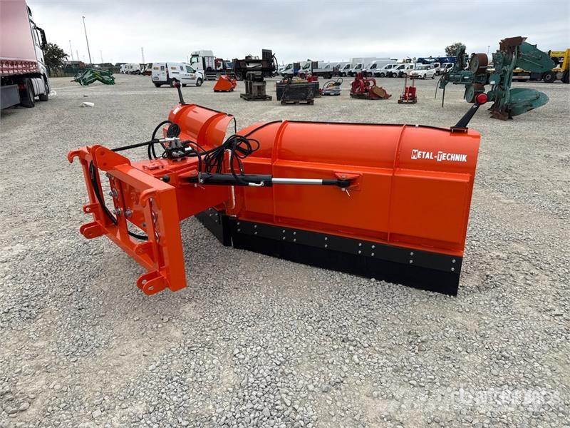 Massepoids SNOW PLOW V-TYPE 3000 3,000 mm V-type s Snežne deske in plugi