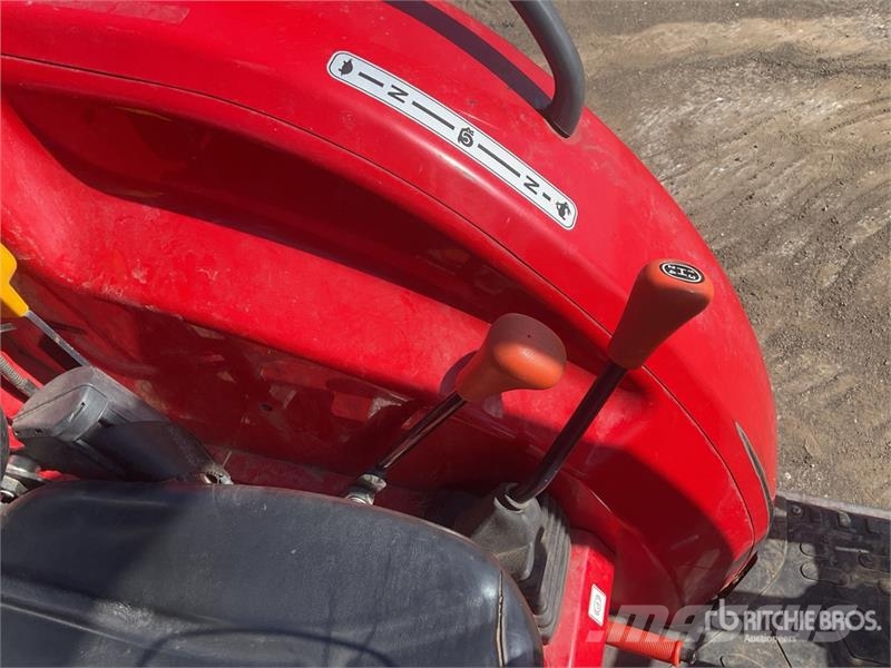 Massey Ferguson 1755E 4WD Tractor Traktoren