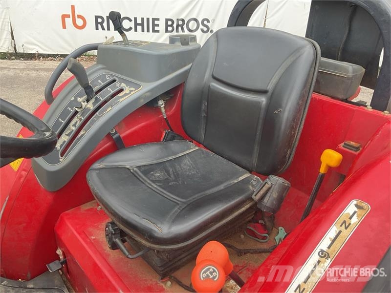 Massey Ferguson 1755E 4WD Tractor Traktoren
