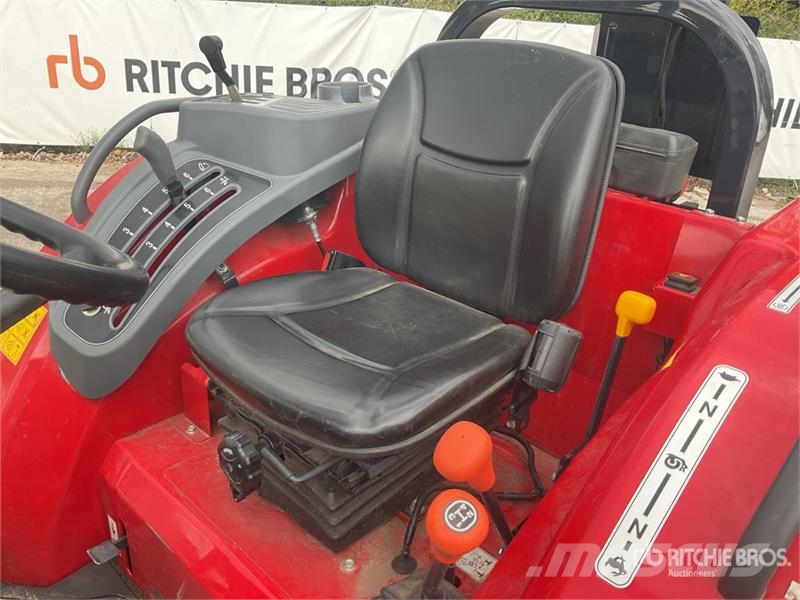 Massey Ferguson 1755E 4WD Tractor Traktori
