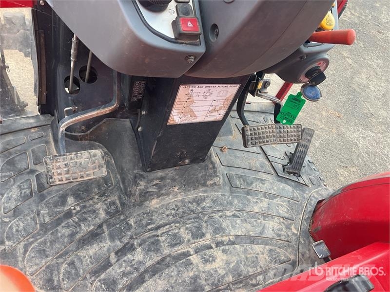 Massey Ferguson 1755E 4WD Tractor Traktoren