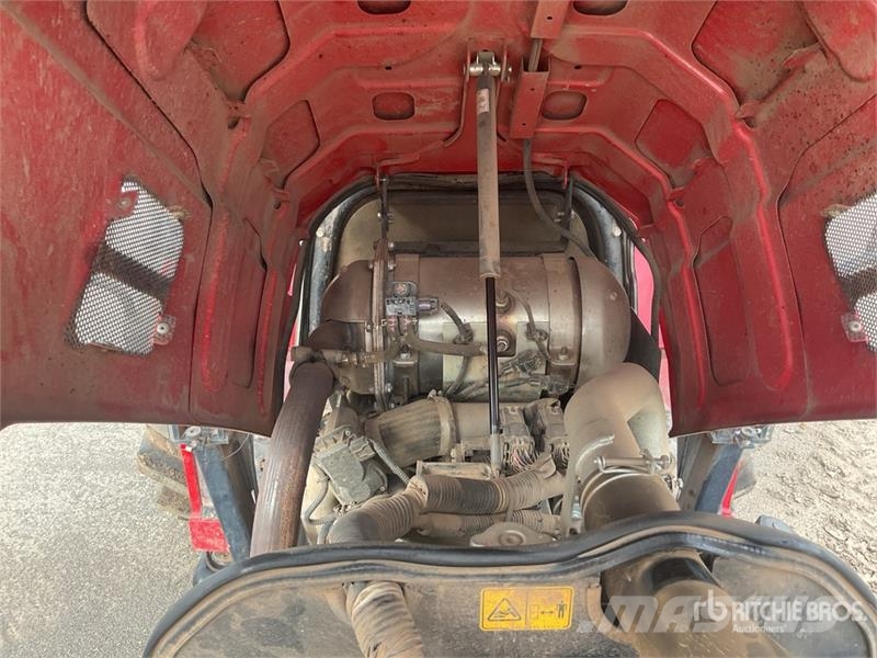 Massey Ferguson 1755E 4WD Tractor Traktoren