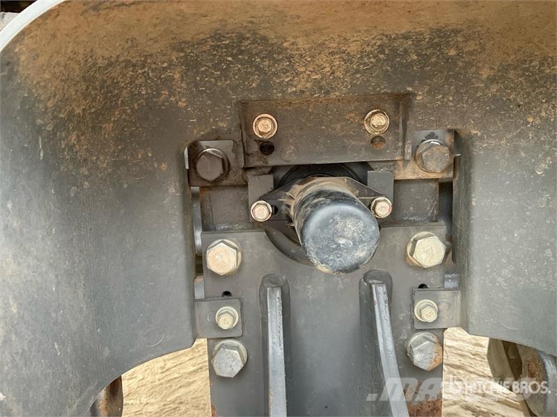 Massey Ferguson 1755E 2WD Tractor Tractors