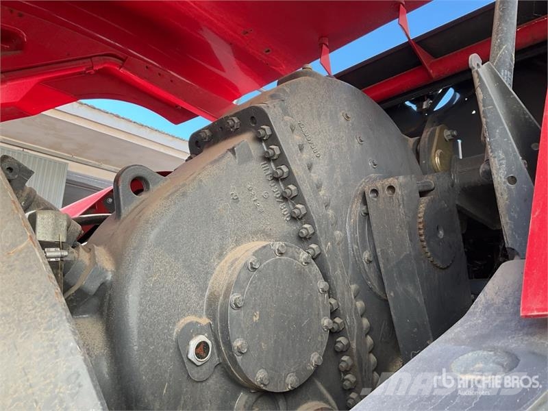 Massey Ferguson 2270XD 方形打捆機