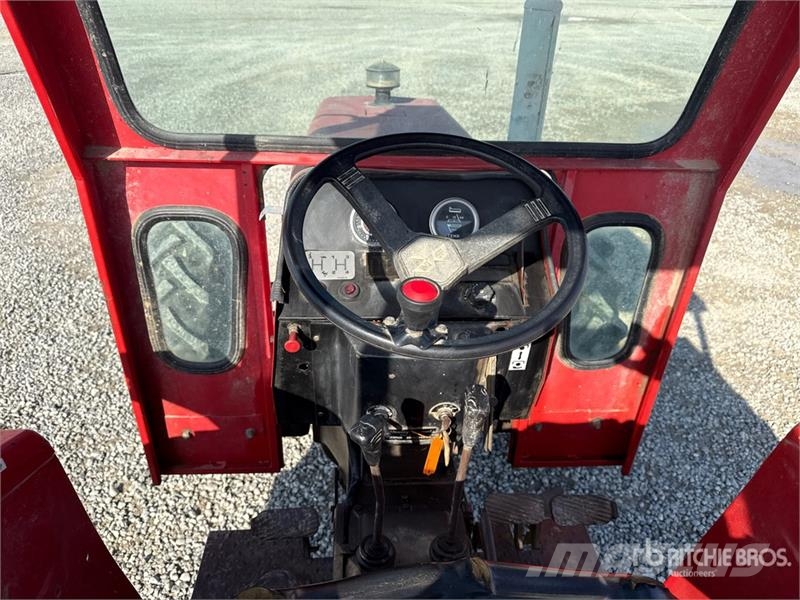 Massey Ferguson 274 4WD Tractor الجرارات