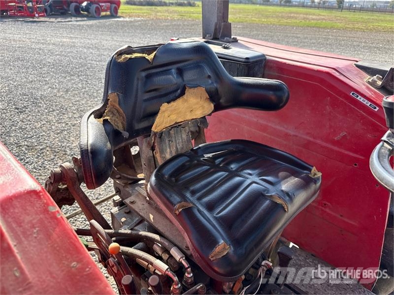 Massey Ferguson 274 4WD Tractor الجرارات