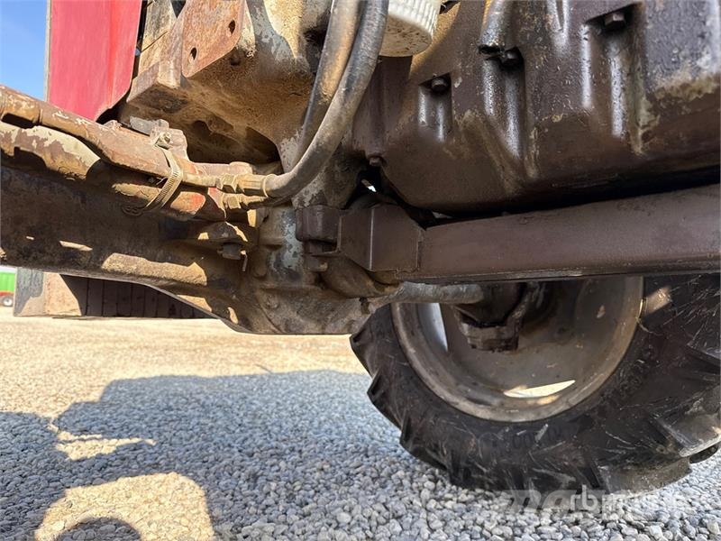 Massey Ferguson 274 4WD Tractor الجرارات