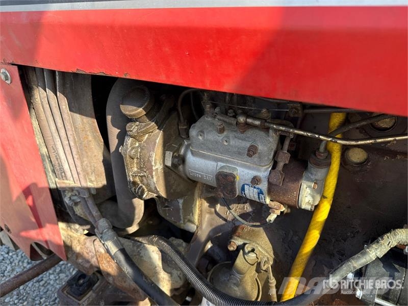 Massey Ferguson 274 4WD Tractor الجرارات