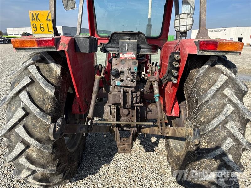 Massey Ferguson 274 4WD Tractor الجرارات