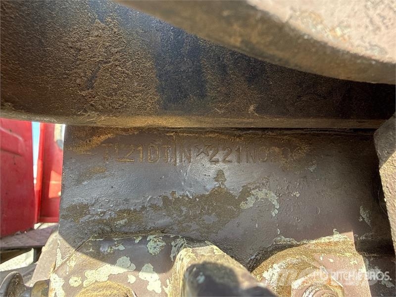 Massey Ferguson 274 4WD Tractor الجرارات