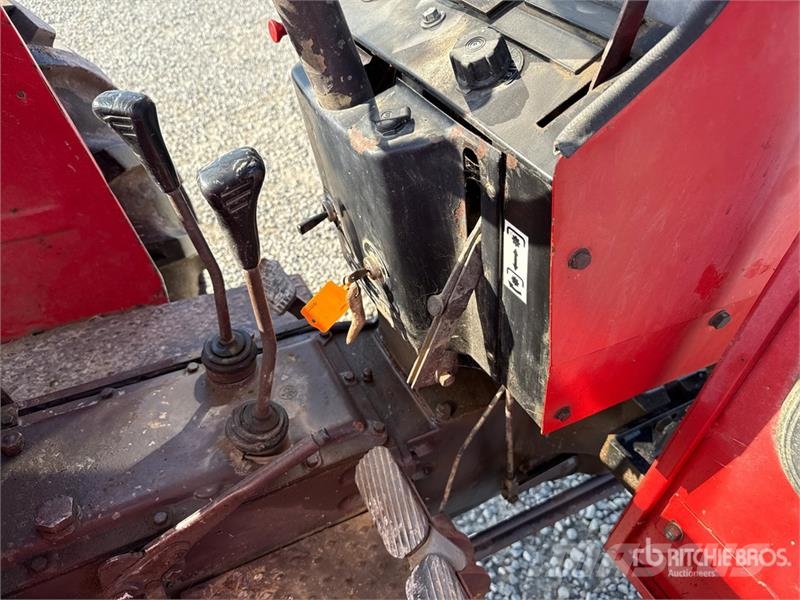 Massey Ferguson 274 4WD Tractor الجرارات