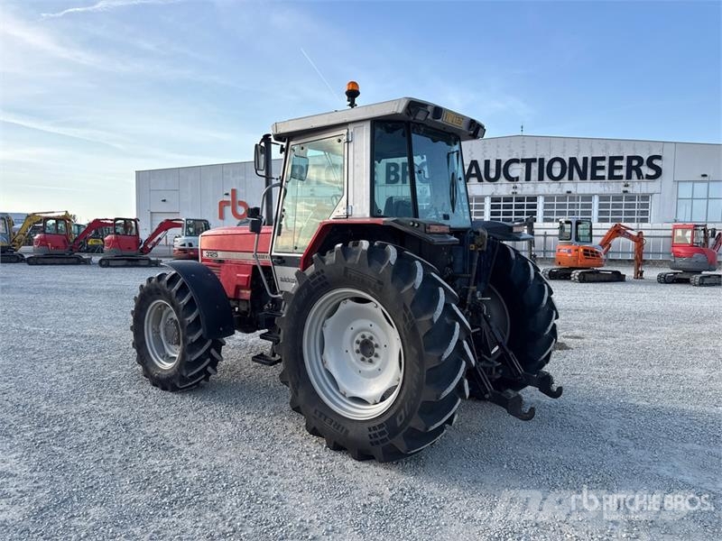 Massey Ferguson 3125 4WD Tractor Trattori