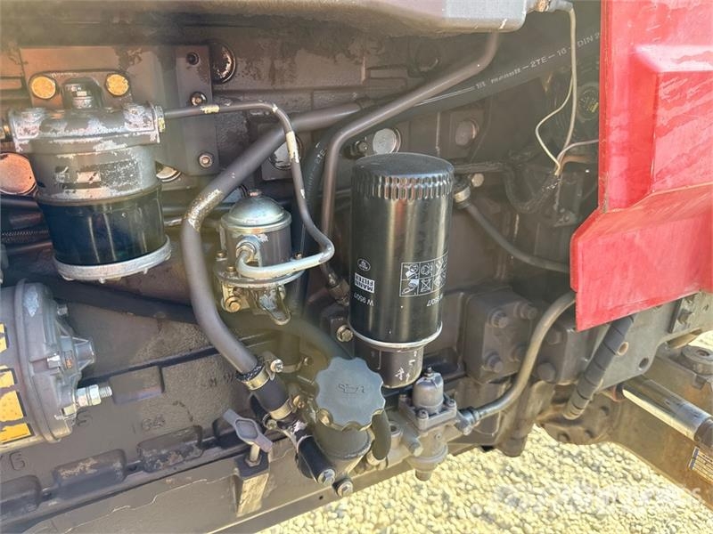 Massey Ferguson 3125 4WD Tractor Trattori