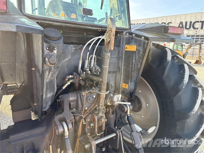 Massey Ferguson 3125 4WD Tractor Trattori