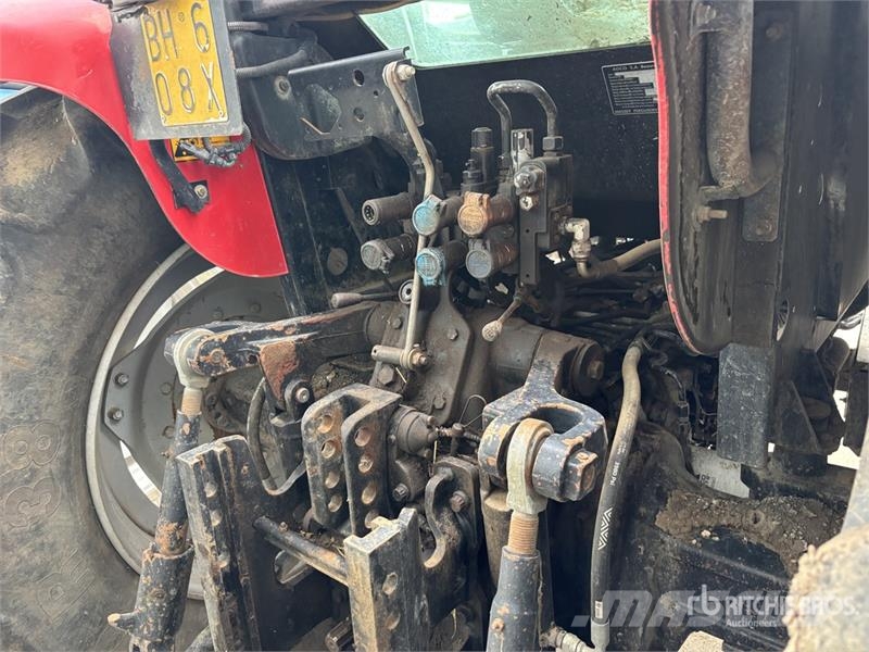 Massey Ferguson 5445 Dyna-4 4WD Tractor Трактори