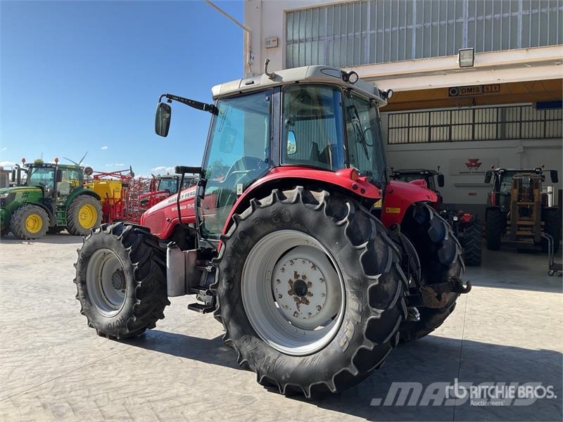 Massey Ferguson 5445 Dyna-4 4WD Tractor Трактора