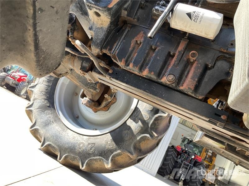 Massey Ferguson 5445 Dyna-4 4WD Tractor Трактора