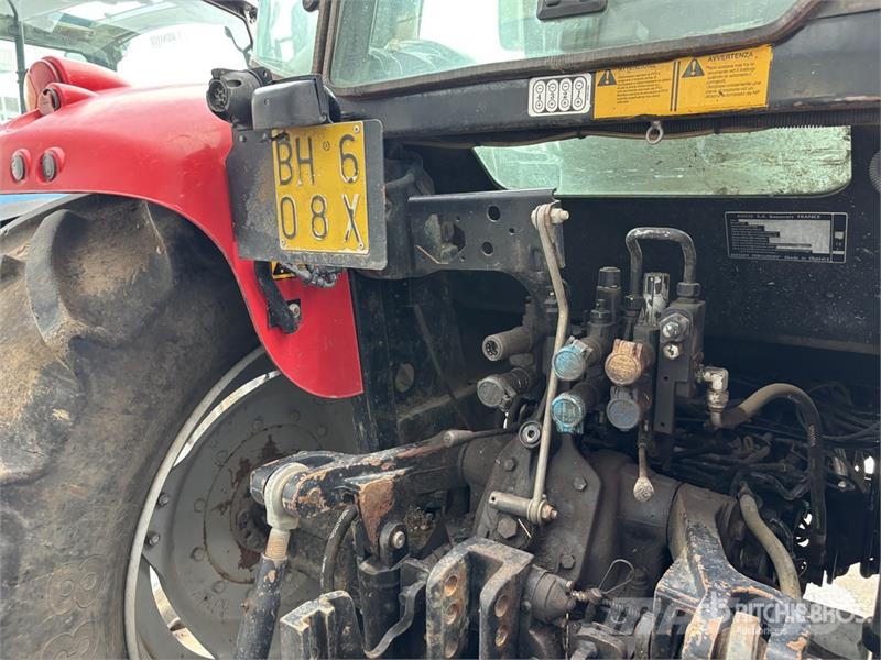 Massey Ferguson 5445 Dyna-4 4WD Tractor Трактори