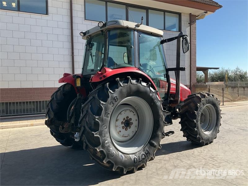 Massey Ferguson 5445 Dyna-4 4WD Tractor Трактора