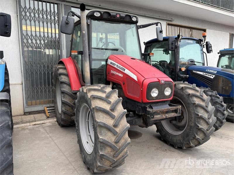 Massey Ferguson 5445 Dyna-4 4WD Tractor Трактори