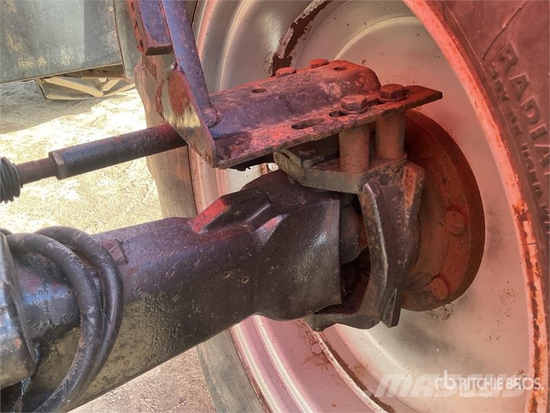 Massey Ferguson 5475 4WD Tractor Tracteur
