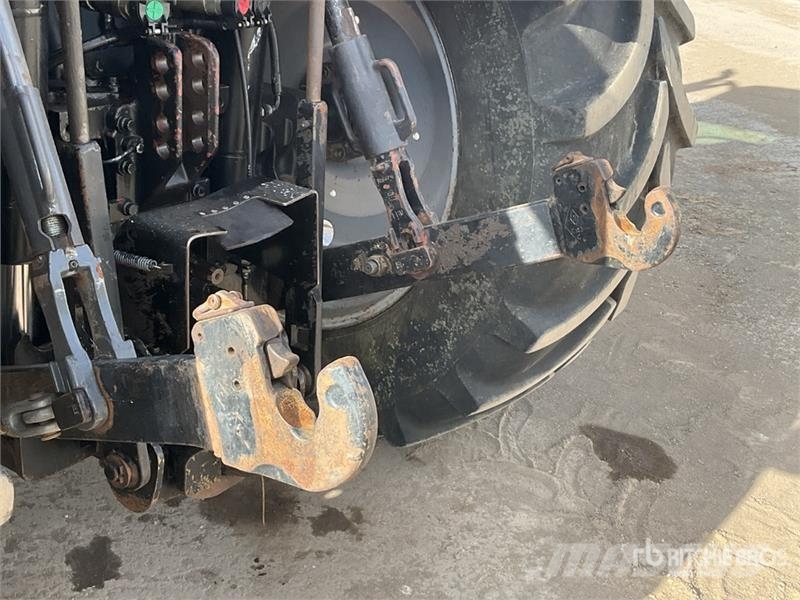 Massey Ferguson 5475 4WD Tractor Tracteur