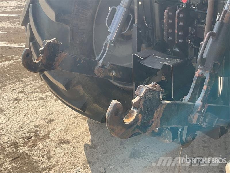 Massey Ferguson 5475 4WD Tractor Tracteur
