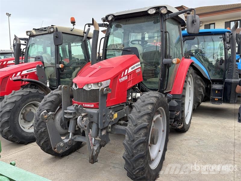 Massey Ferguson 5608 Dyna-4 4WD Tractor Трактори
