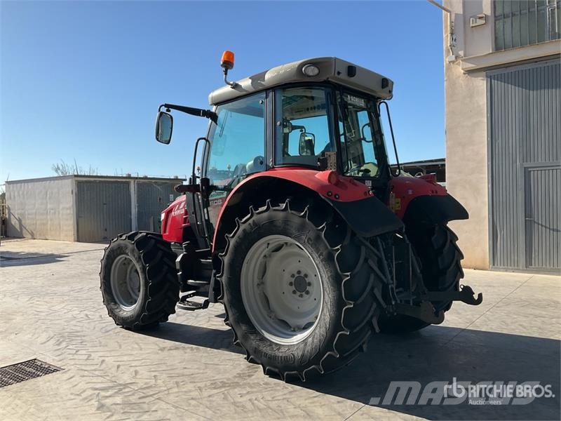 Massey Ferguson 5608 Dyna-4 4WD Tractor Трактора