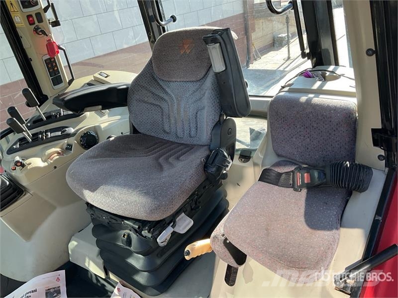 Massey Ferguson 5608 Dyna-4 4WD Tractor Трактора