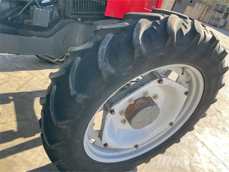 Massey Ferguson 5608 Dyna-4 4WD Tractor Трактора