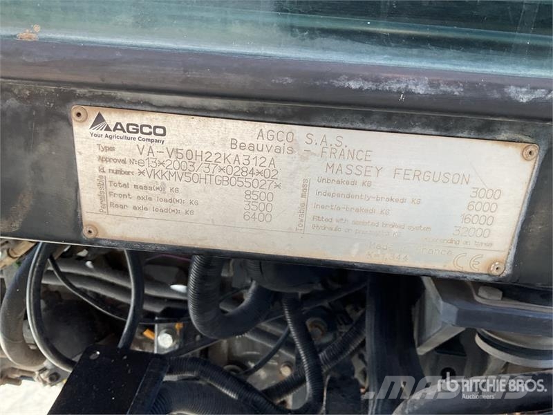 Massey Ferguson 5608 Dyna-4 4WD Tractor Трактора