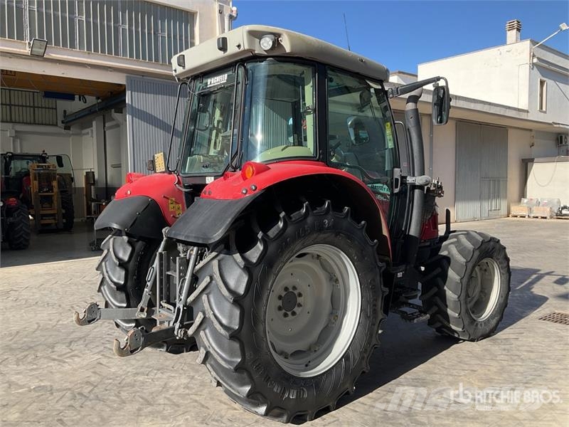 Massey Ferguson 5608 Dyna-4 4WD Tractor Трактора