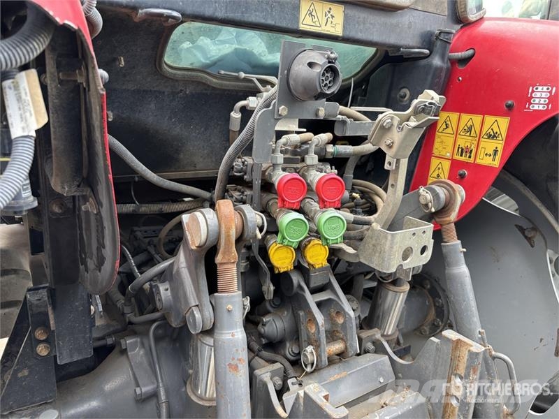 Massey Ferguson 5608 Dyna-4 4WD Tractor Трактори