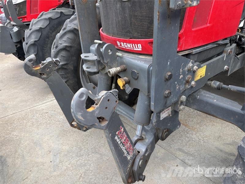 Massey Ferguson 5608 Dyna-4 4WD Tractor Трактори