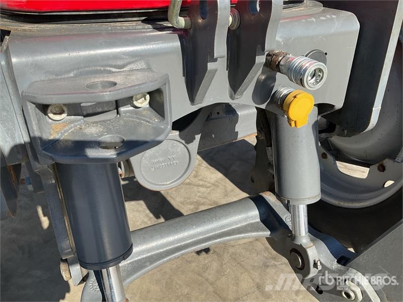 Massey Ferguson 5608 Dyna-4 4WD Tractor Трактора