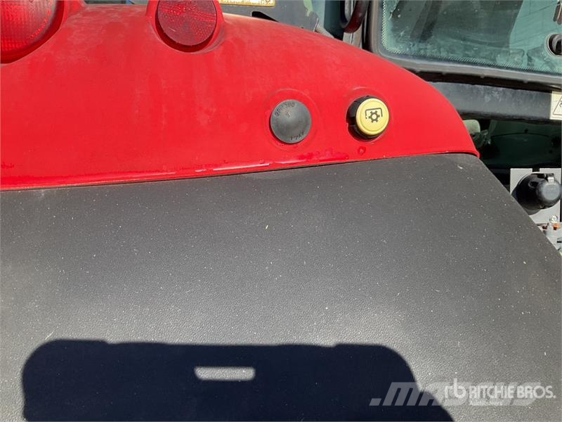 Massey Ferguson 5608 Dyna-4 4WD Tractor Трактора